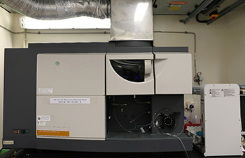 Inductively coupled plasma optical emission spectrometer
